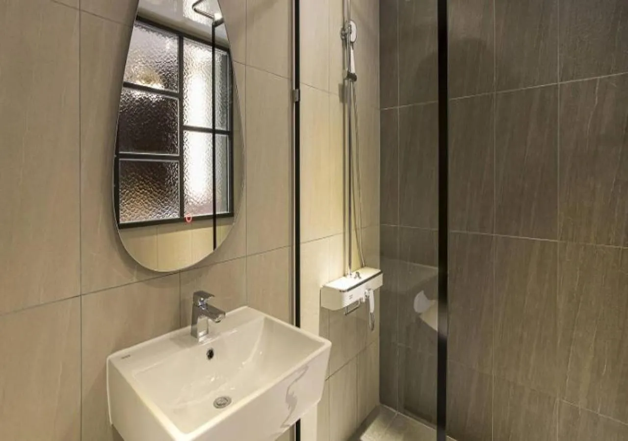 Motel Day & Night Hotel Incheon